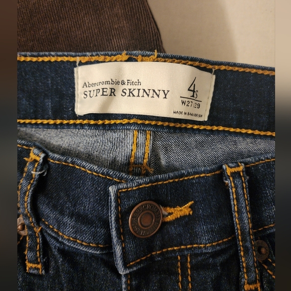 Abercrombie & Fitch jeans, super skinny, size 4s - Picture 3 of 5